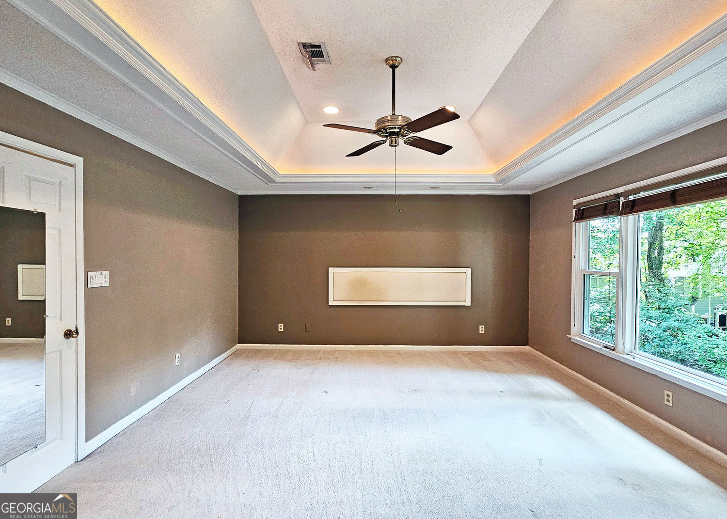 Roswell, Georgia 30075, United States, 3 Bedrooms Bedrooms, ,3 BathroomsBathrooms,Residential,Pending,192564