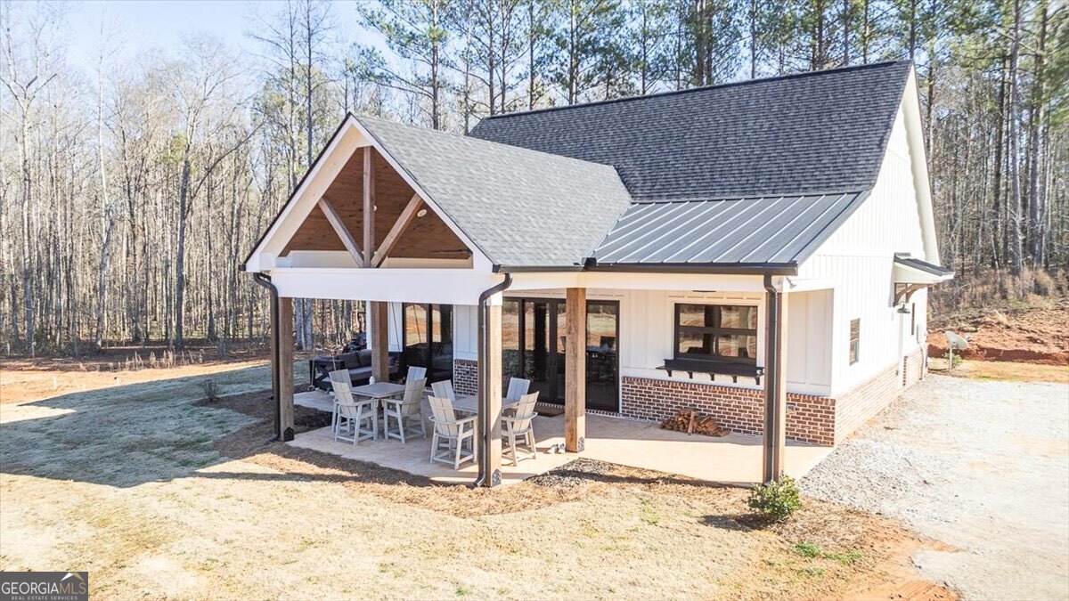 1393 Michael RD