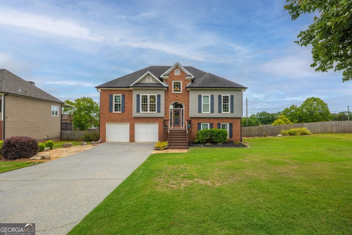 24 Carrington DR