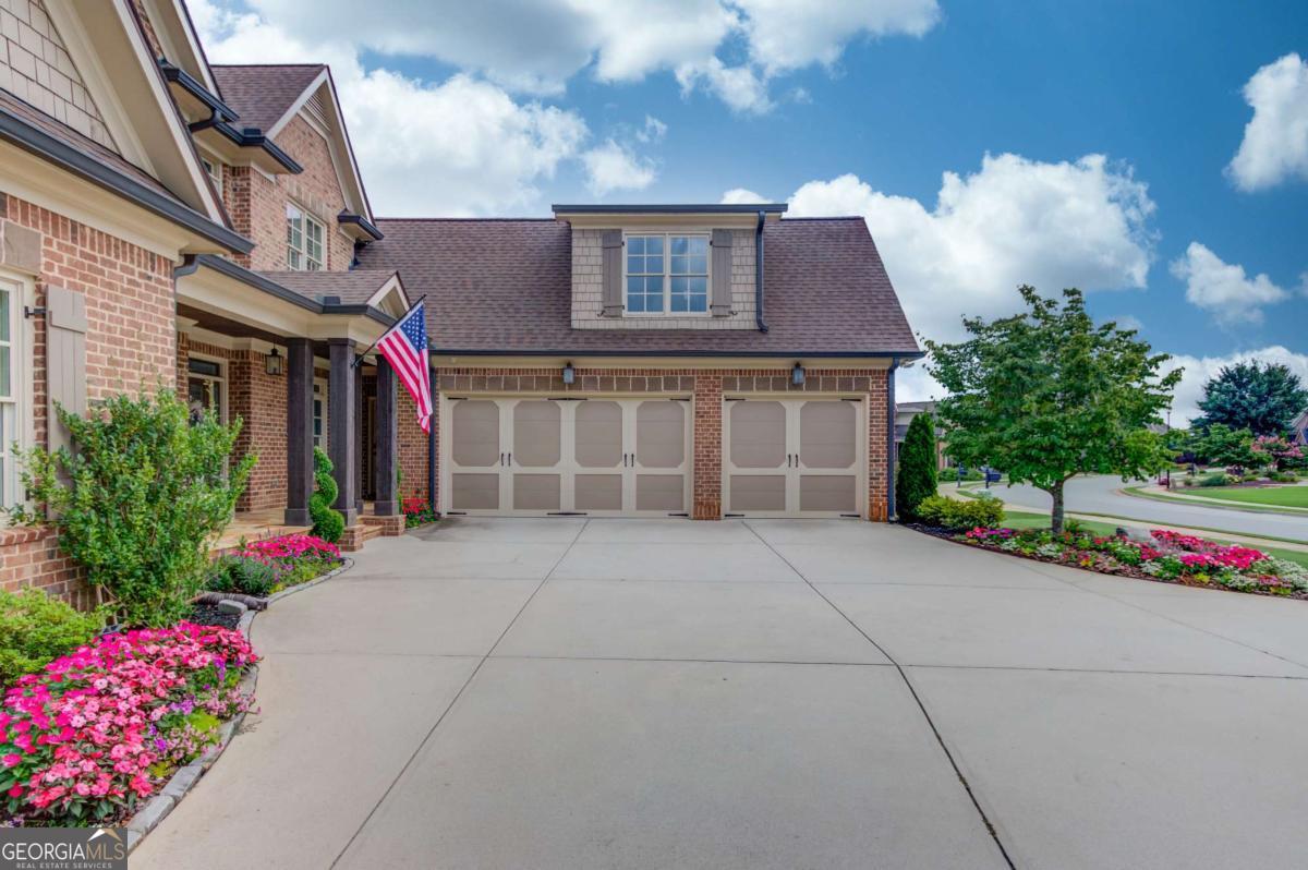 109 Slate DR