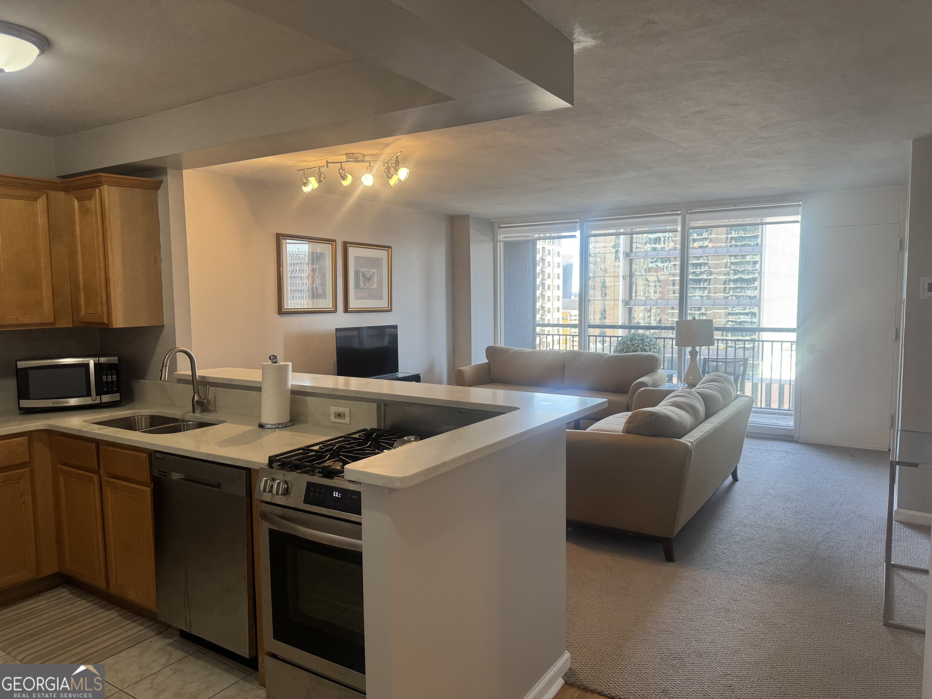 620 Peachtree ST NE APT 1211