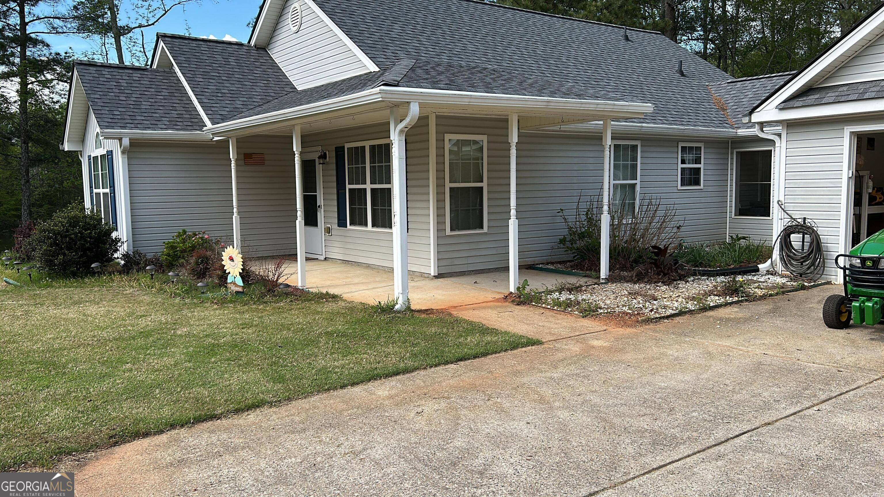 1256 Clearwater DR