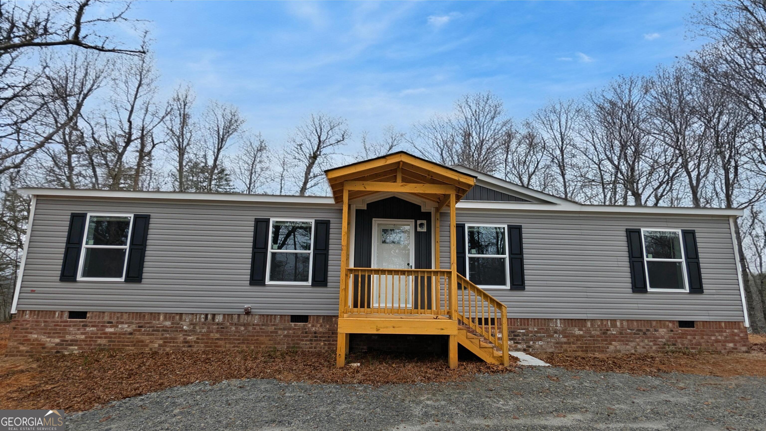 859 Mountain Ridge Drive