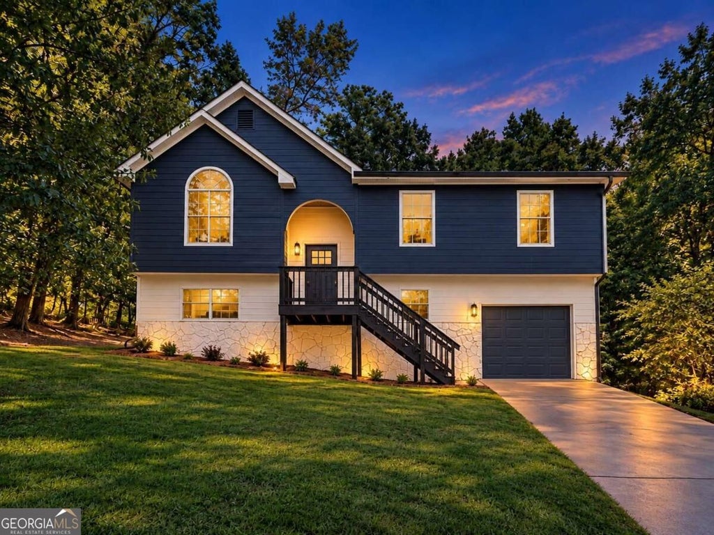 Photo of 3480 Estate Lake Drive, Fairburn, GA 30213 (MLS # 10874288)