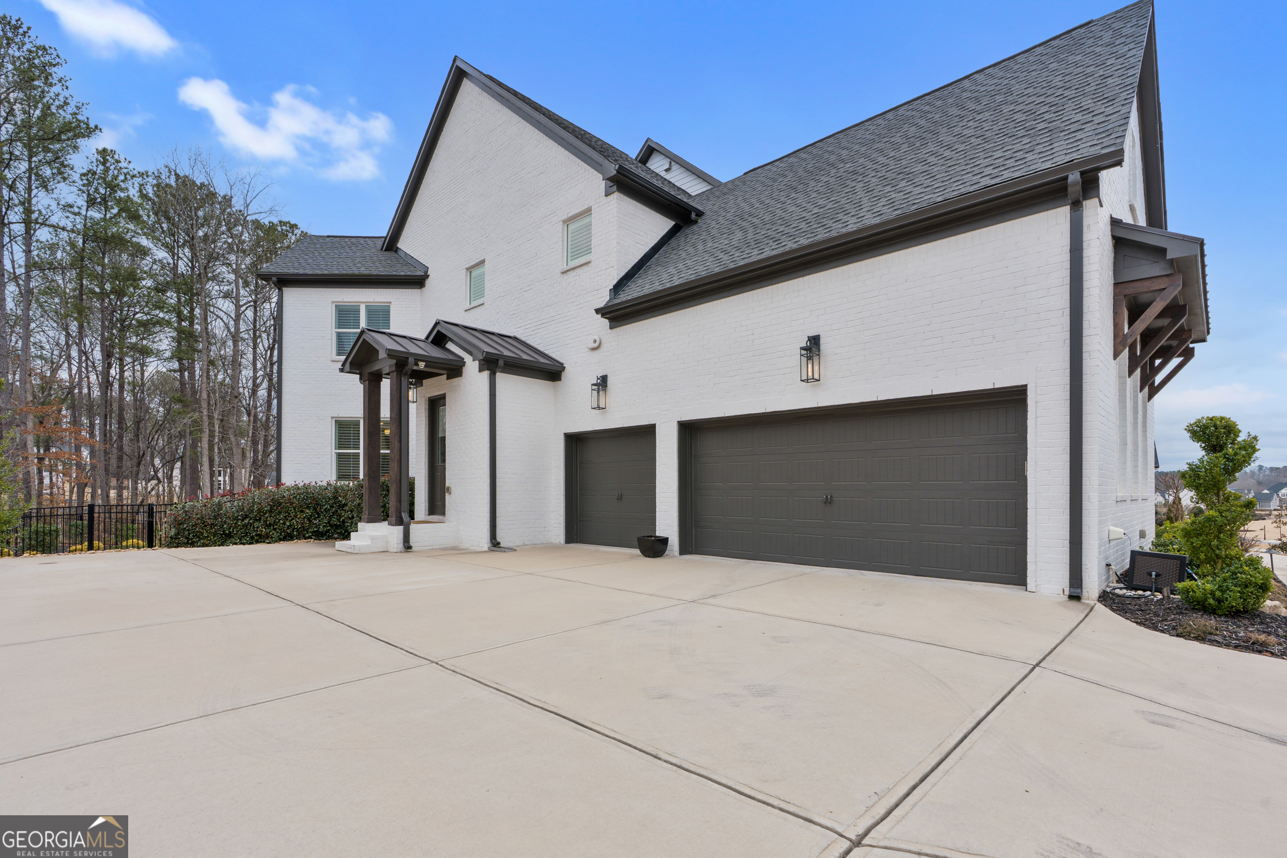 221 Milton Overlook PASS