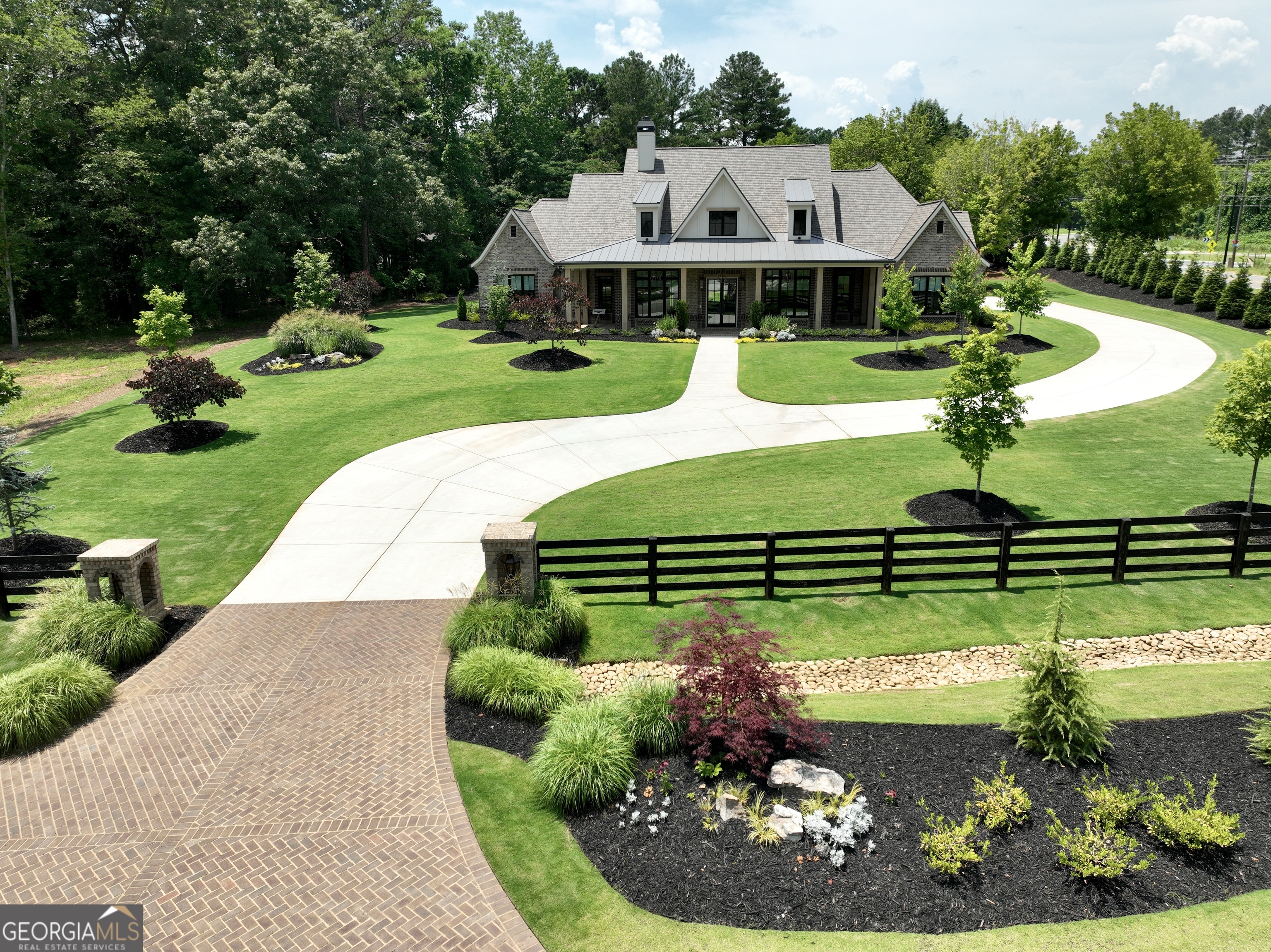 1000 Haddie WAY