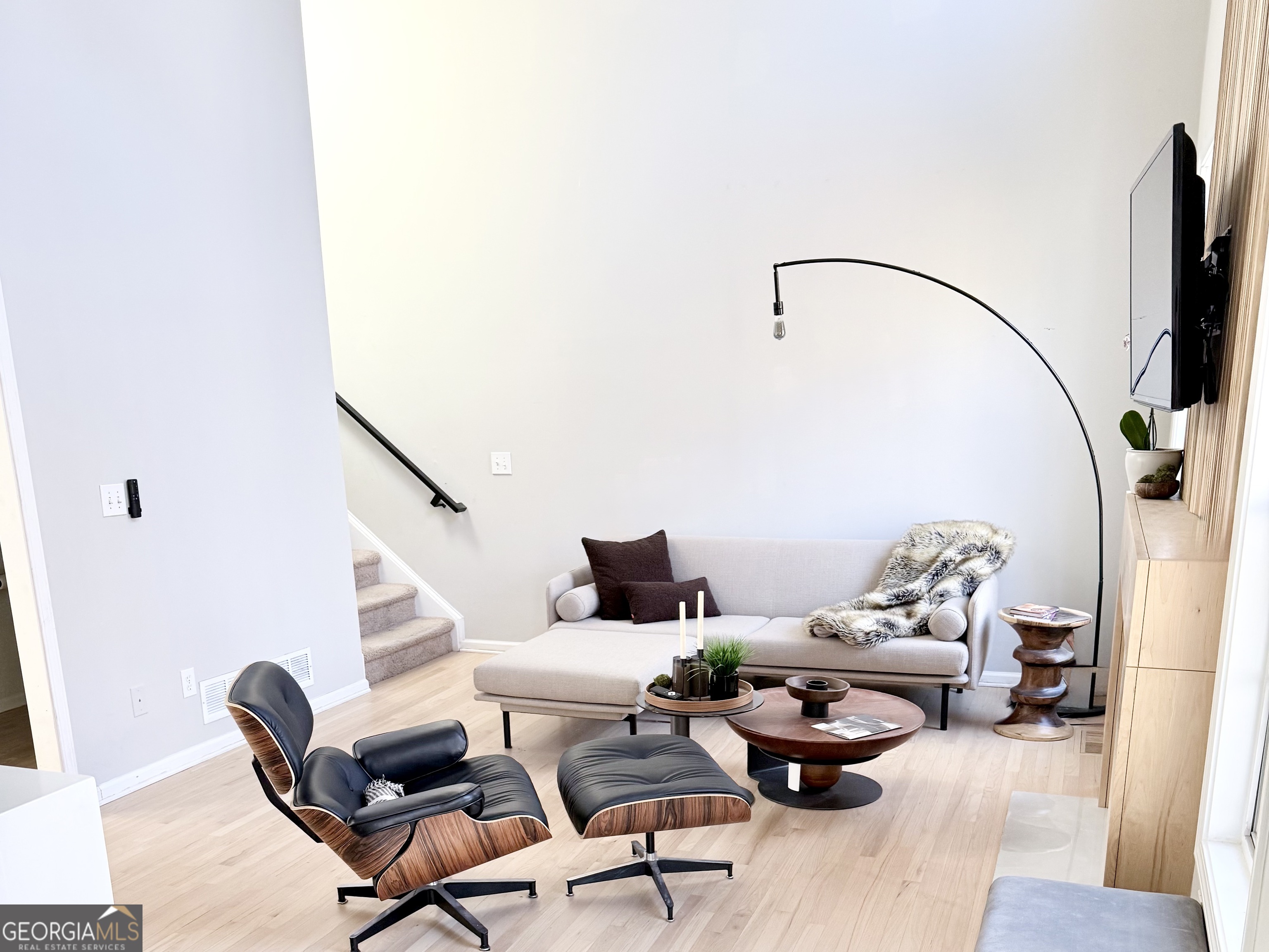 5652 Wandering Vine LN SE