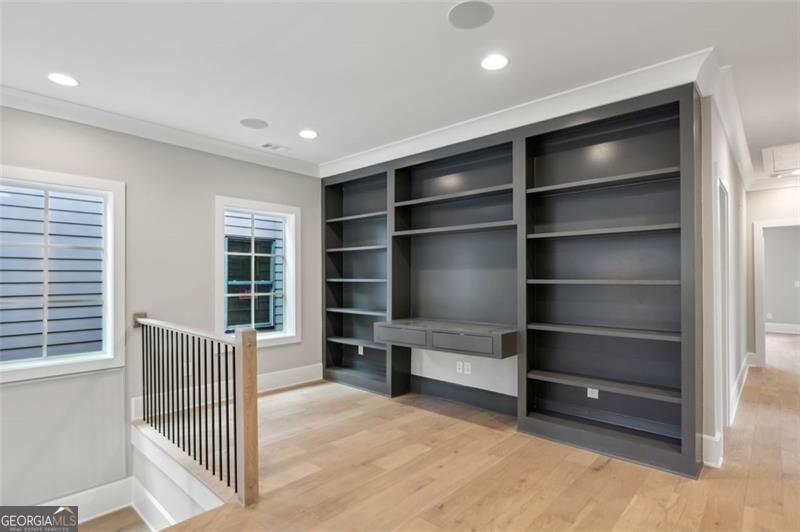 2583 Apple Valley RD