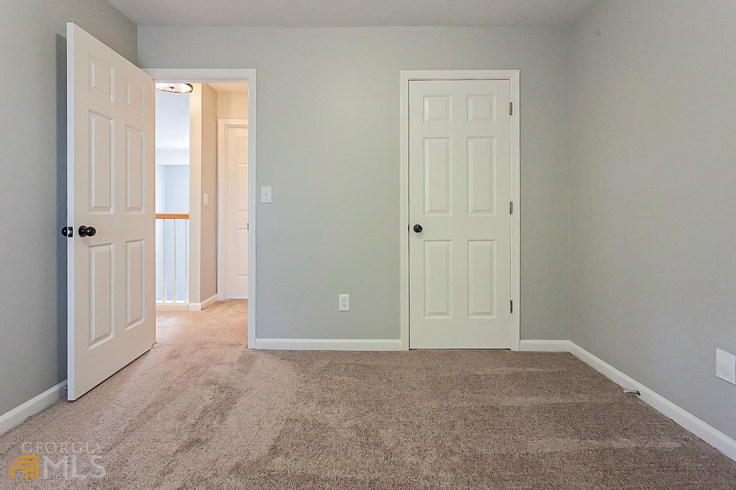 REGENCY PARK - Residential