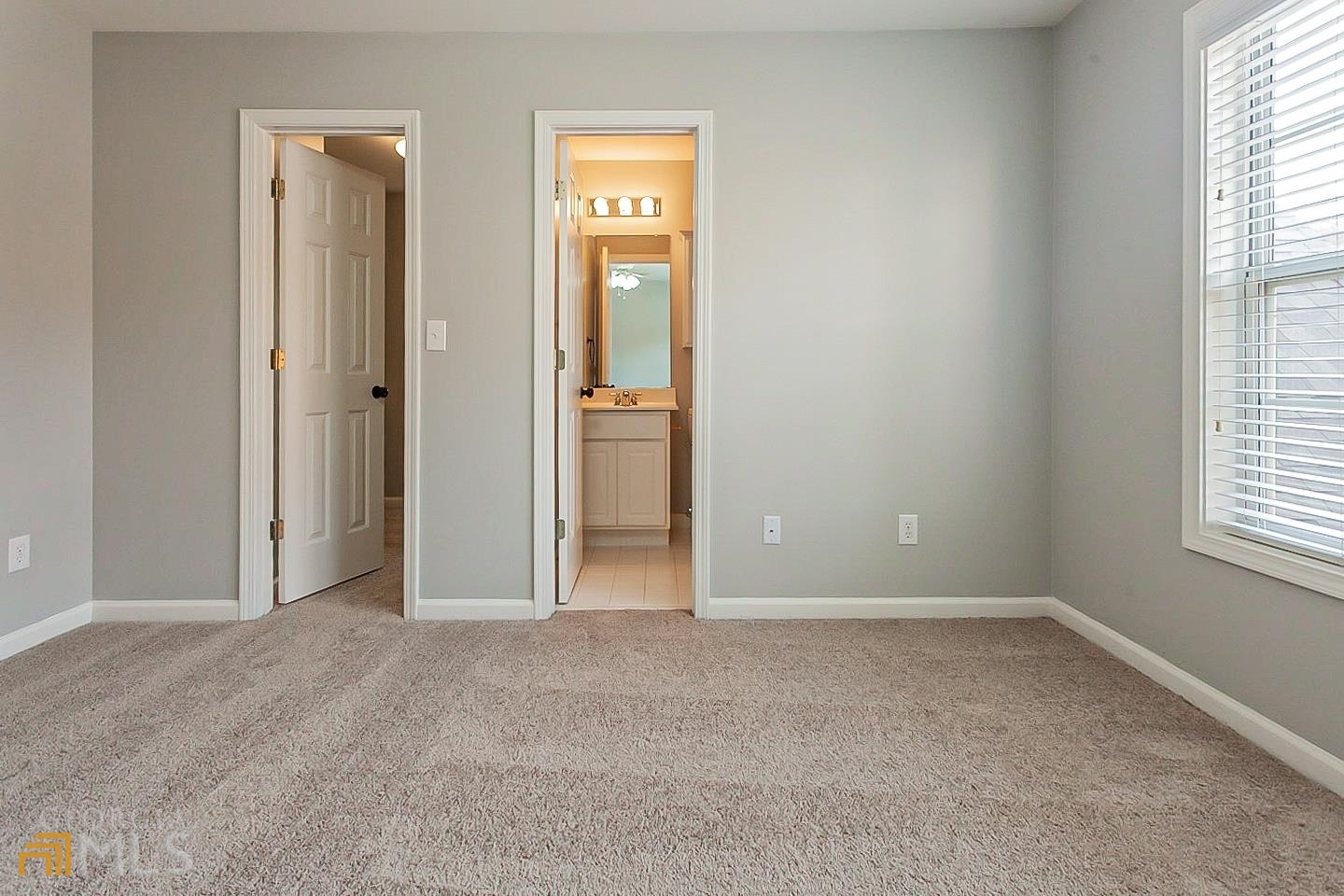 REGENCY PARK - Residential