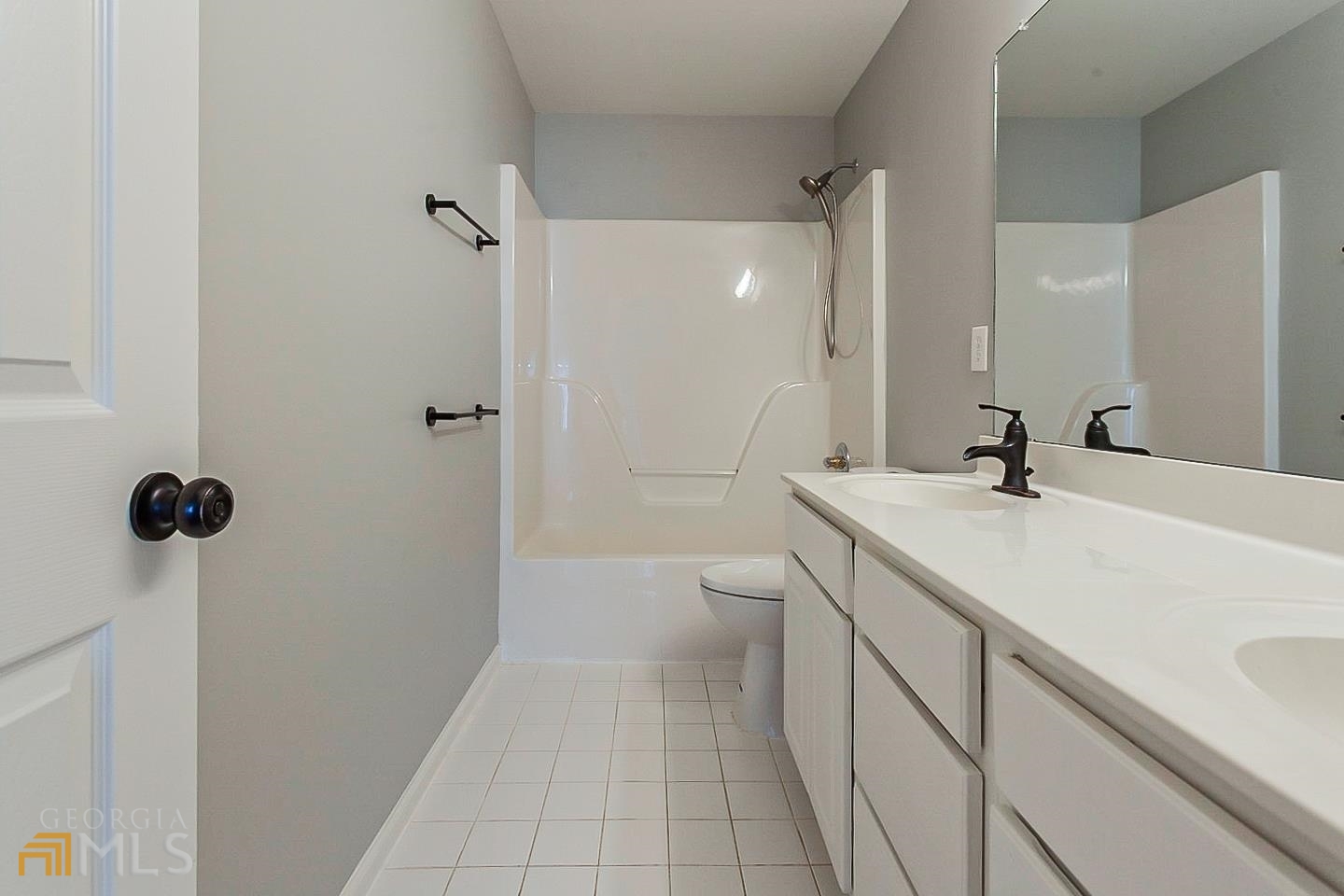 REGENCY PARK - Residential