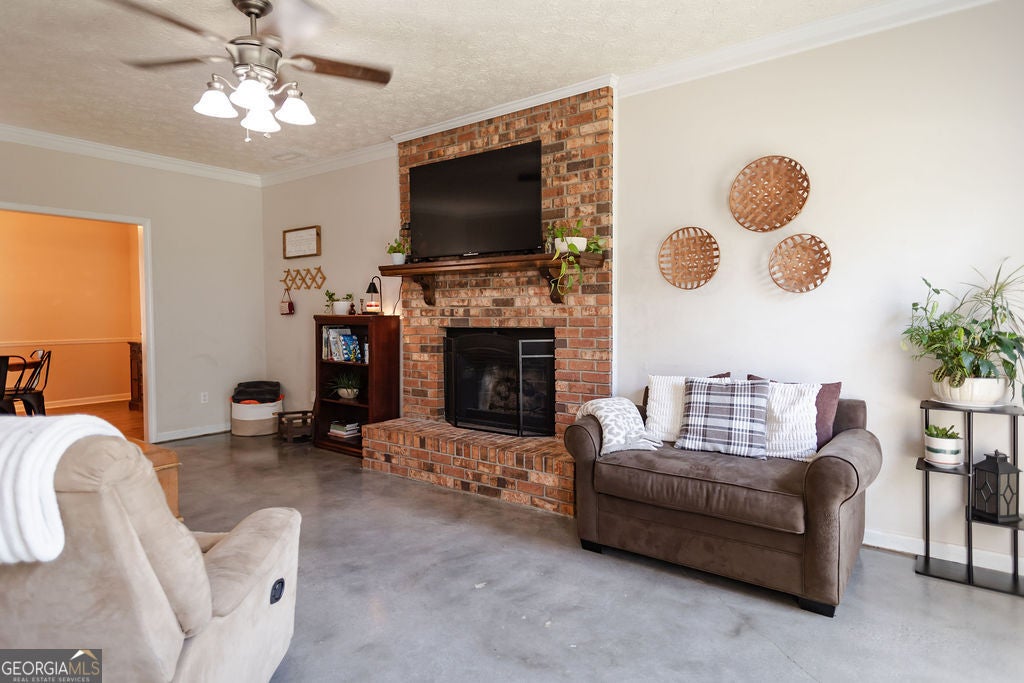 3 Ashley Oaks LN