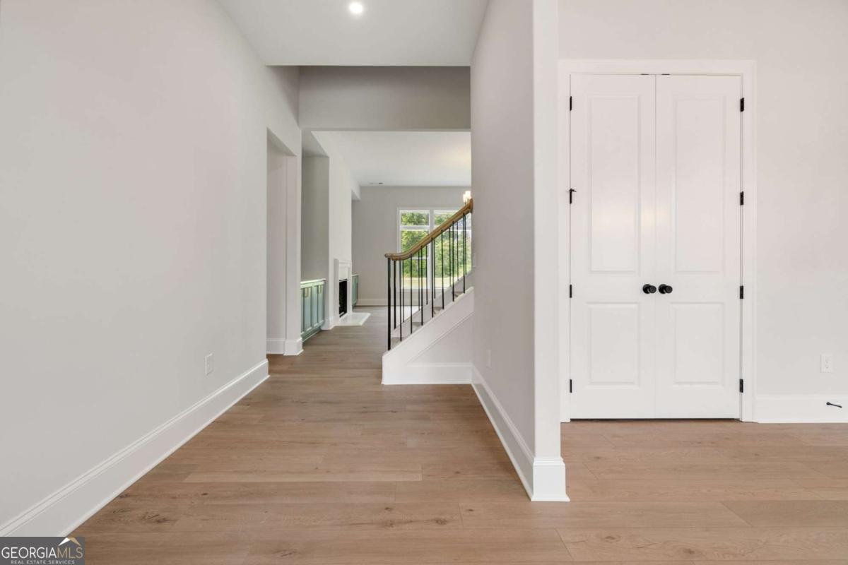158 Palisade DR