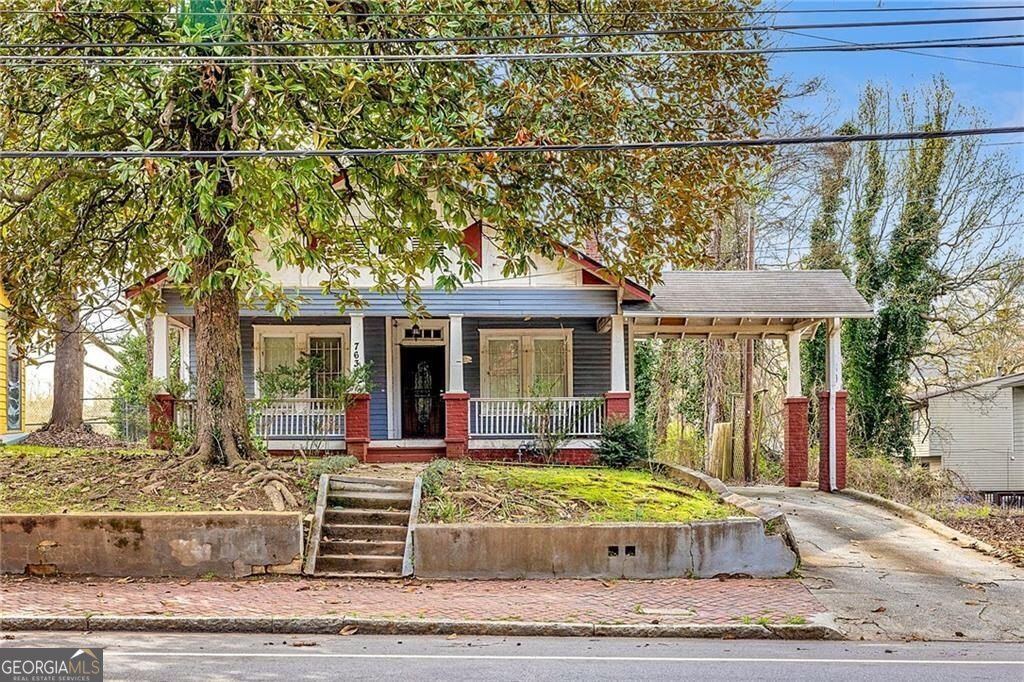 Photo of 763 Joseph E Lowery Boulevard SW, Atlanta, GA 30310 (MLS # 10710264)