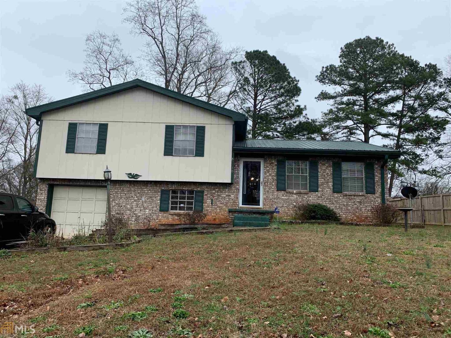 Property under going improvements, check before showing. Nice 3 Bedrooms 2 complete Bath, split level, finish Basement. Nice porch and back yard. Well established Neeighborhood,Conveniently located to restaurants, stores, parks and recreations also close to I-75, I-675 and I 285.