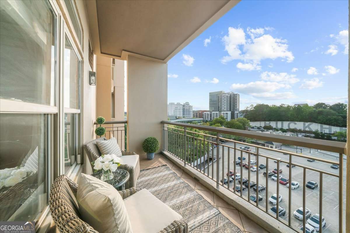 3334 Peachtree RD NE 608
