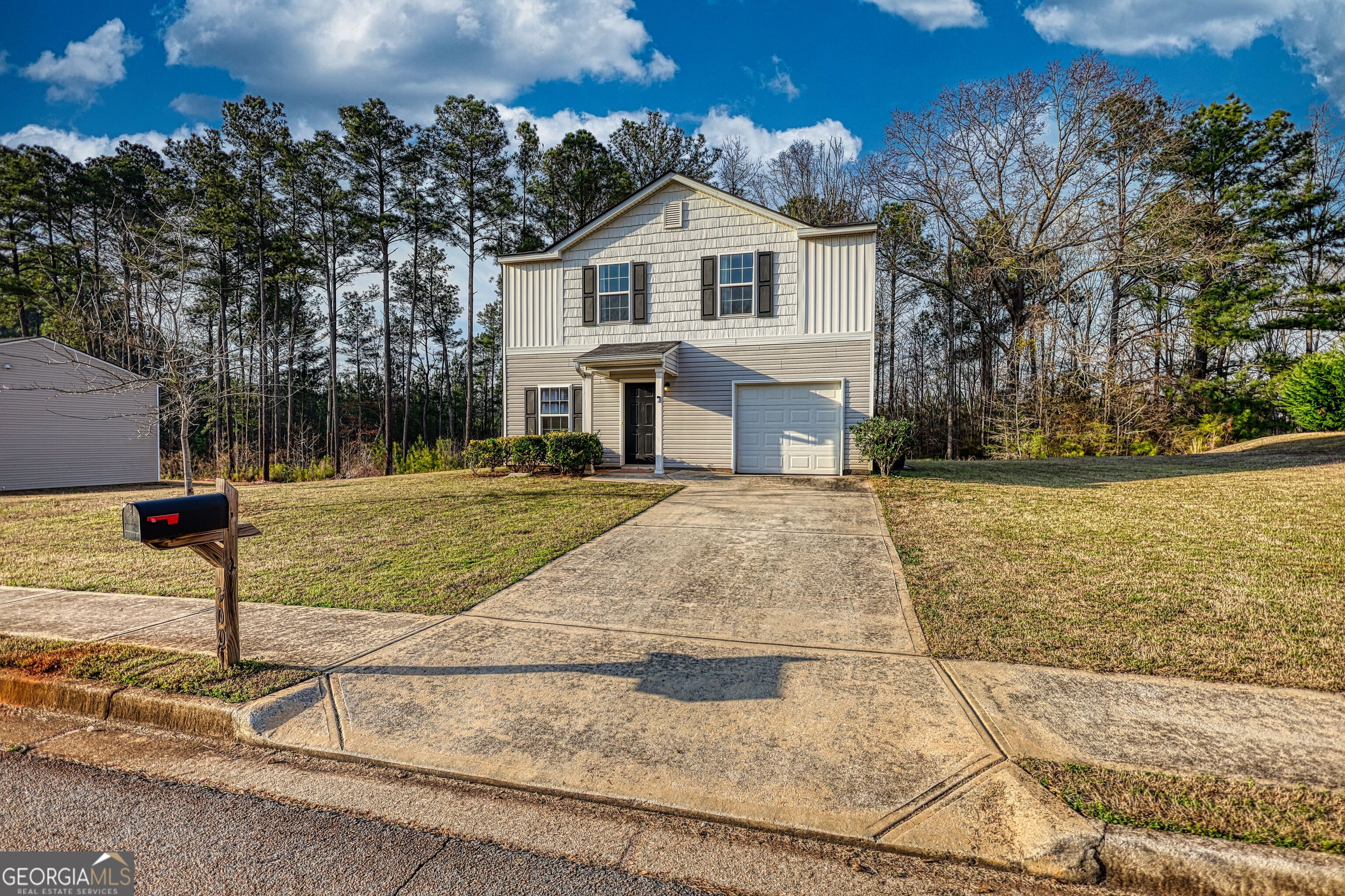 300 Arthurs LN