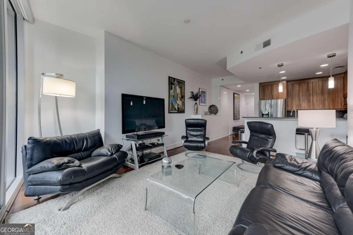 1080 Peachtree Street NE Unit 905