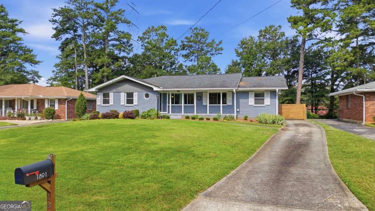 1891 Shepherd Circle SW
