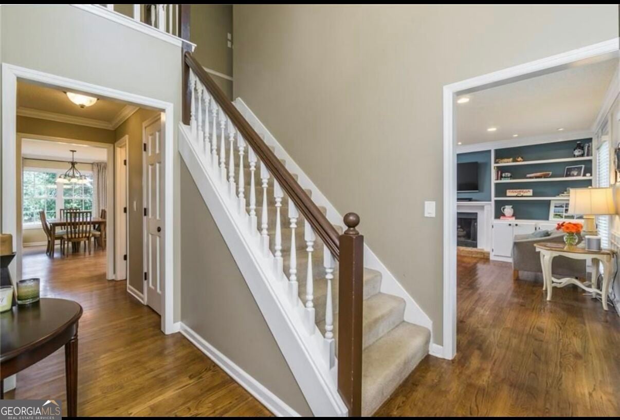 1586 Greyson RDG