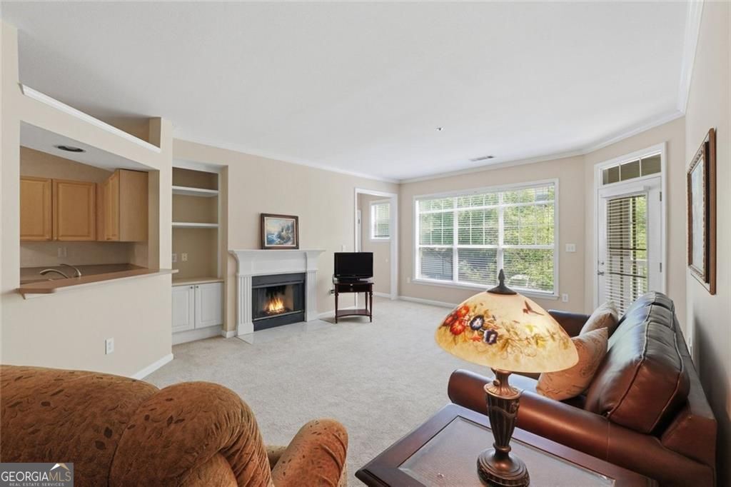 826 Sandringham DR