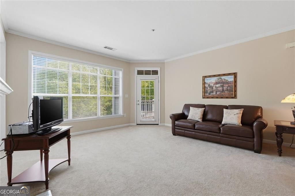 826 Sandringham DR