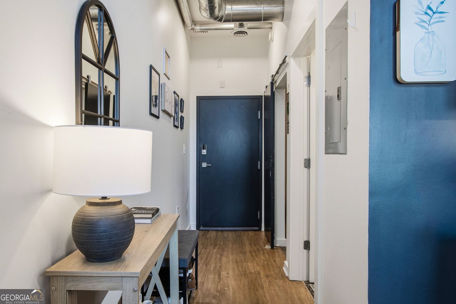 260 18th ST NW 10205