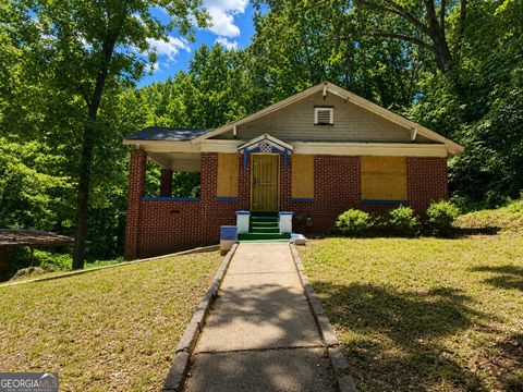 Photo of 175 Ridge Avenue NW, Atlanta, GA 30318 (MLS # 10806516)