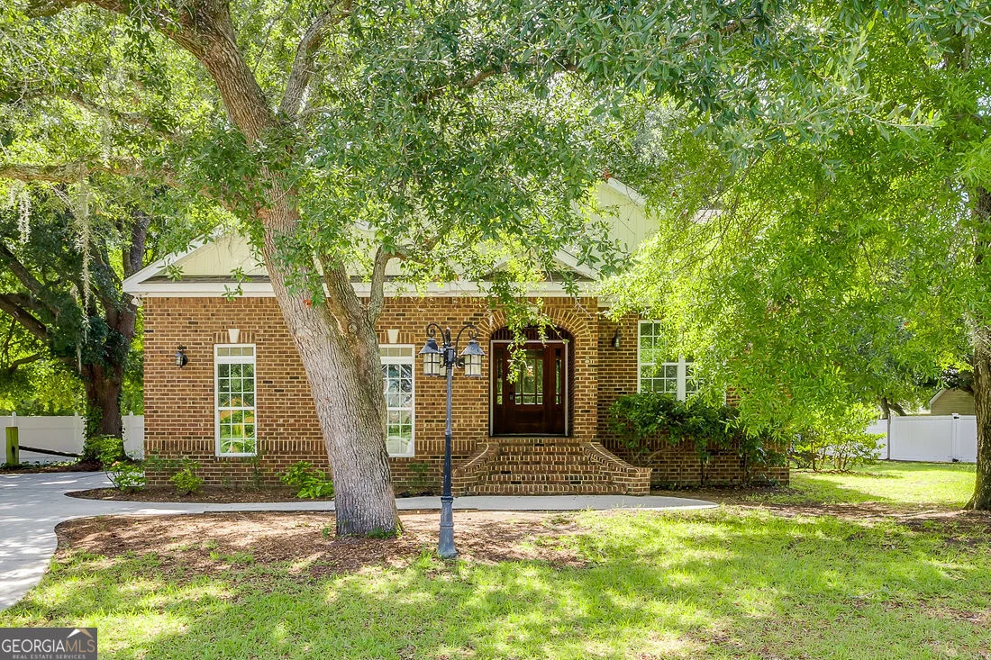 104 Myrtlewood Court