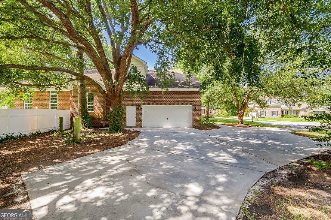 104 Myrtlewood CT