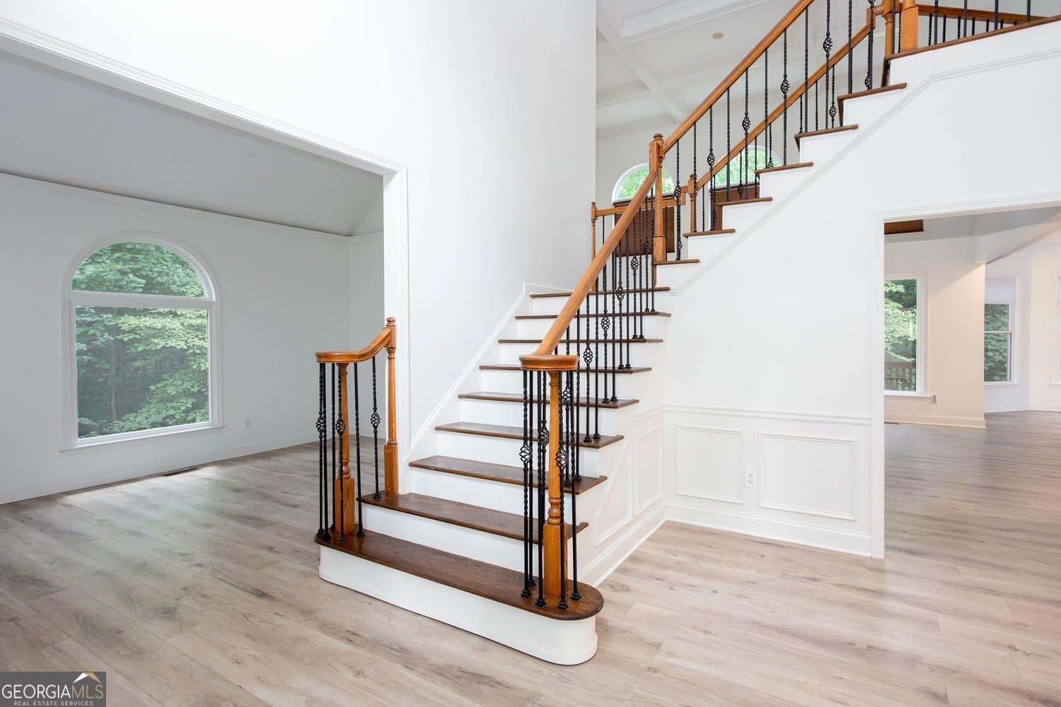 3707 Somerset RDG NW