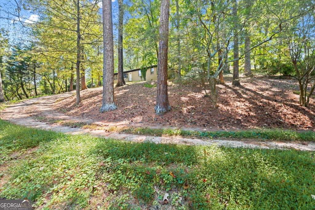 Photo of 9705 Coleman Road, Roswell, GA 30075 (MLS # 10754407)