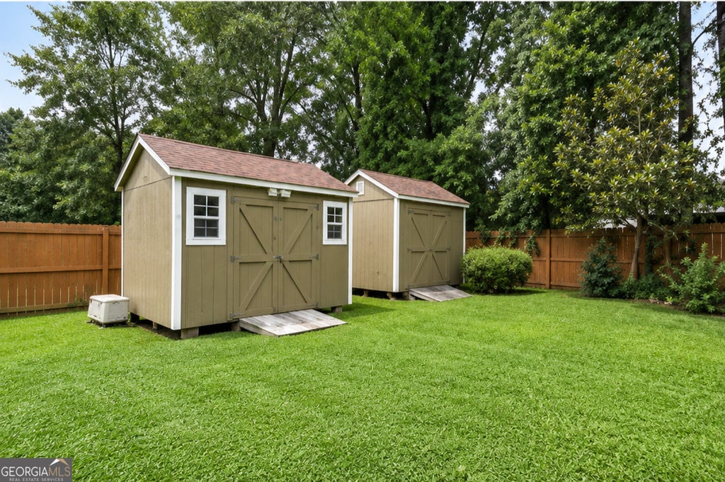 Photo of 124 Heathrow Drive, Riverdale, GA 30274 (MLS # 10817397)