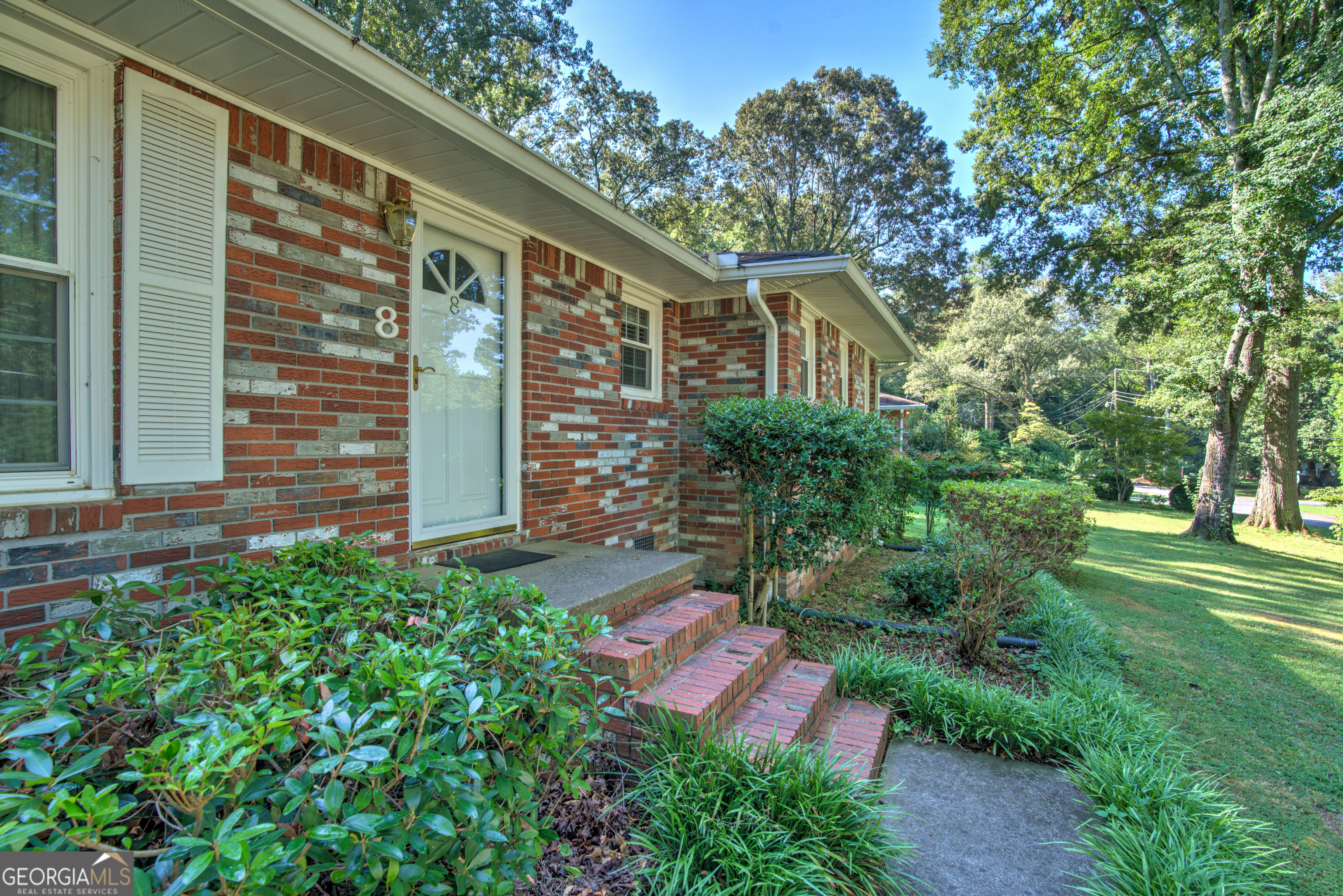 8 Cinnamon Ln NE