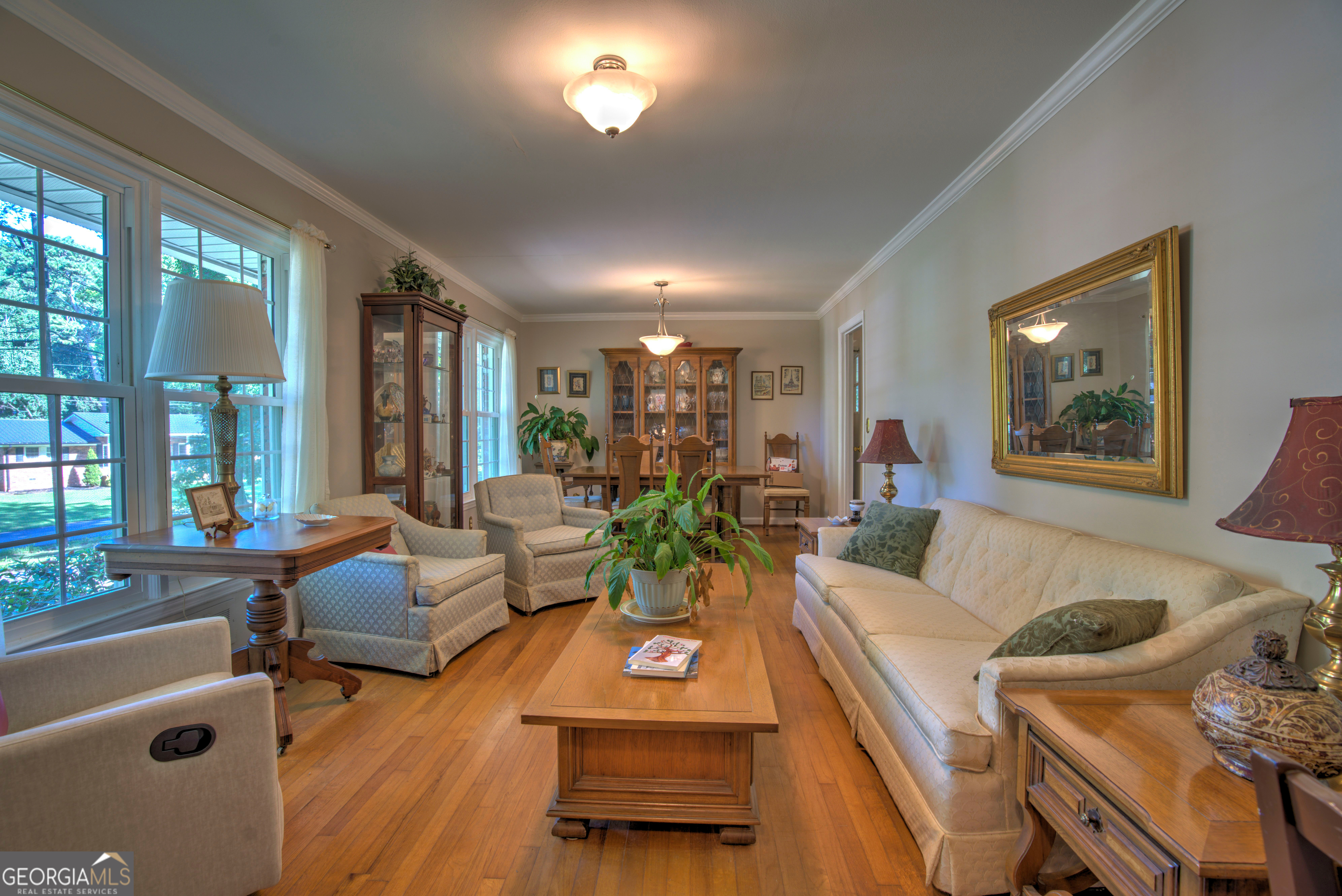 8 Cinnamon Ln NE