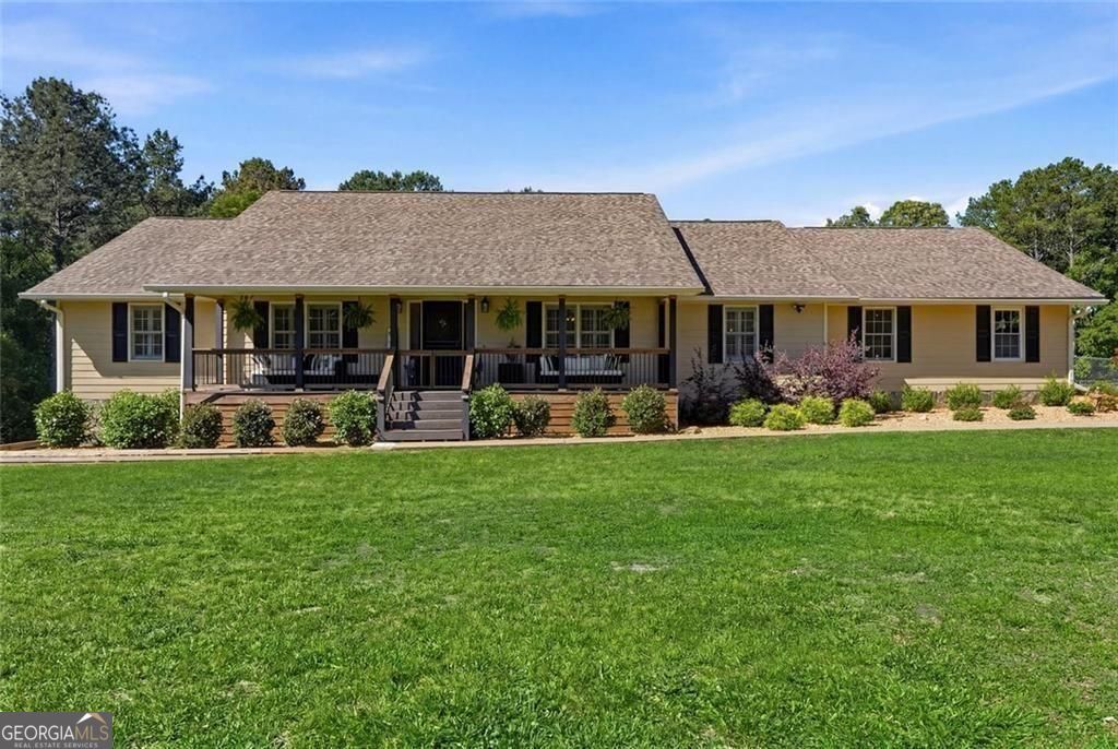 Photo of 81 Carter Road, Cartersville, GA 30120 (MLS # 10766701)