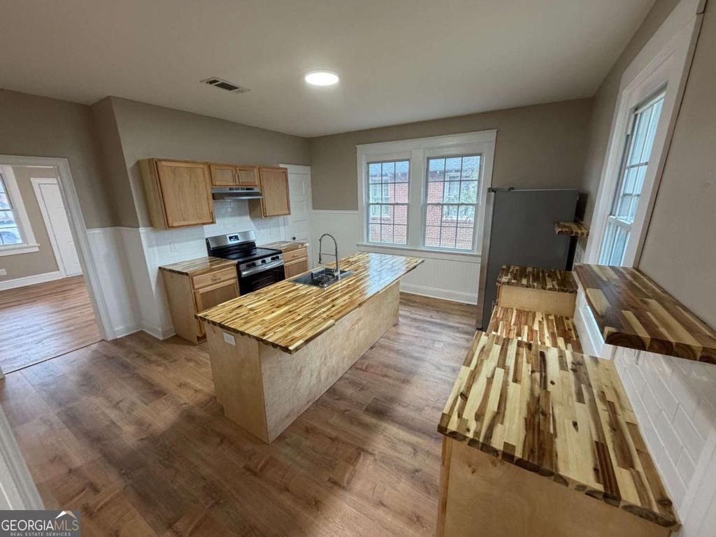 Photo of 696 Goodyear Avenue, Rockmart, GA 30153 (MLS # 10677591)