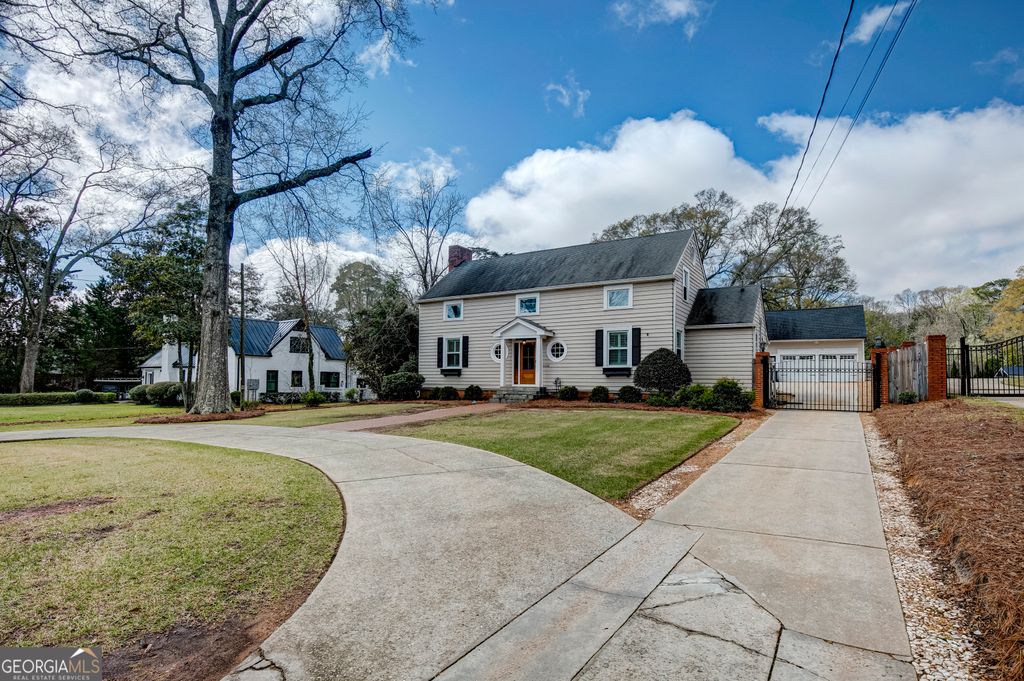 Photo of 711 Maple Drive, Griffin, GA 30224 (MLS # 10709710)