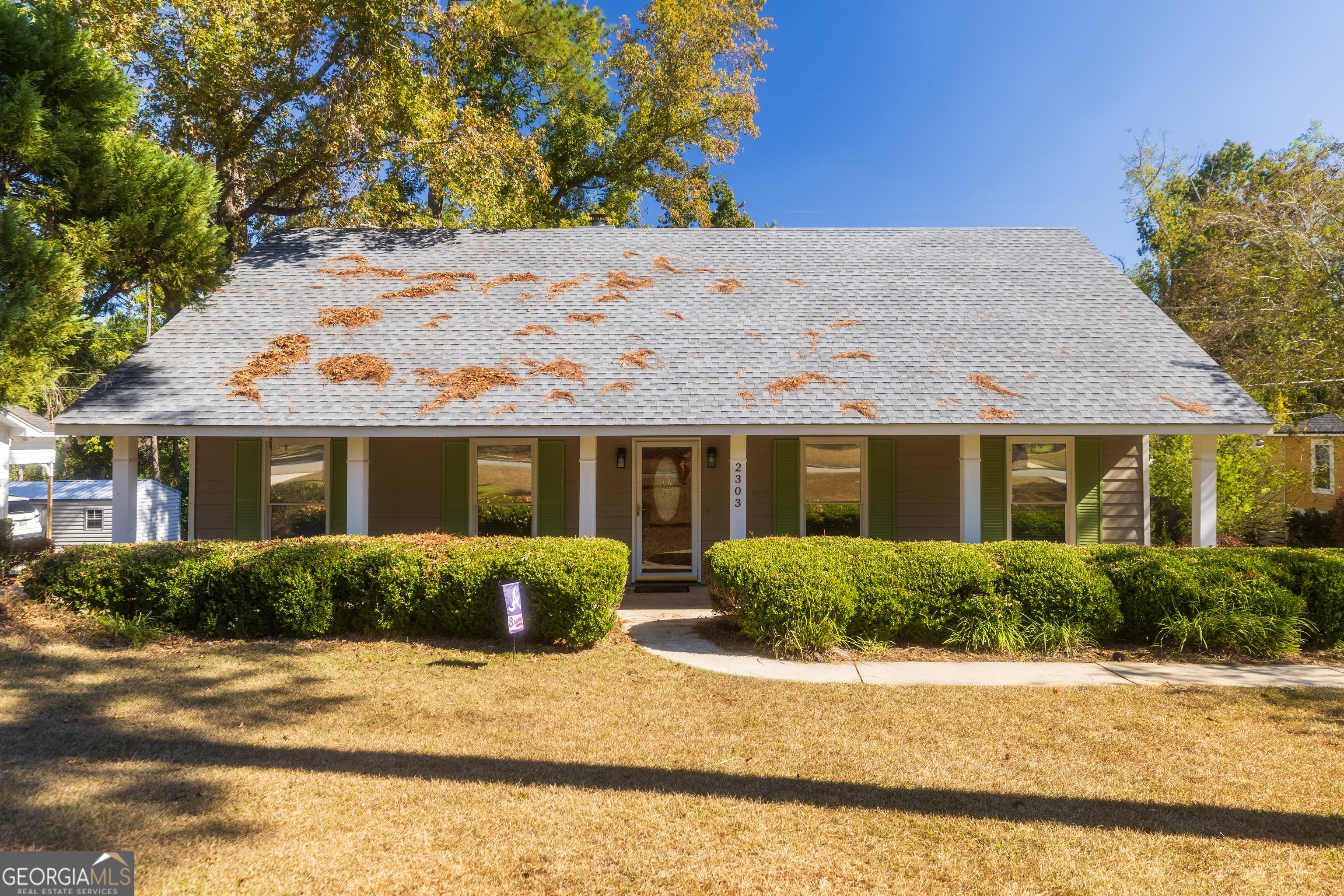 2303 S Sherwood DR