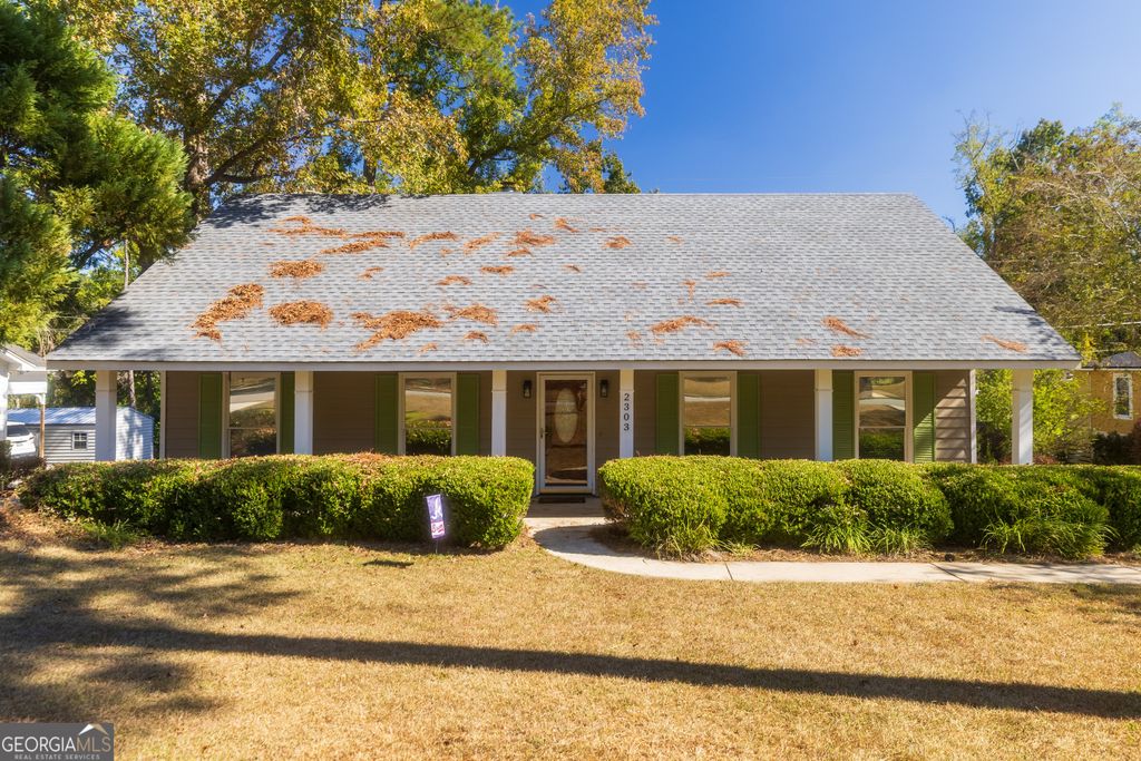 Photo of 2303 S Sherwood Drive, Valdosta, GA 31602 (MLS # 10756546)