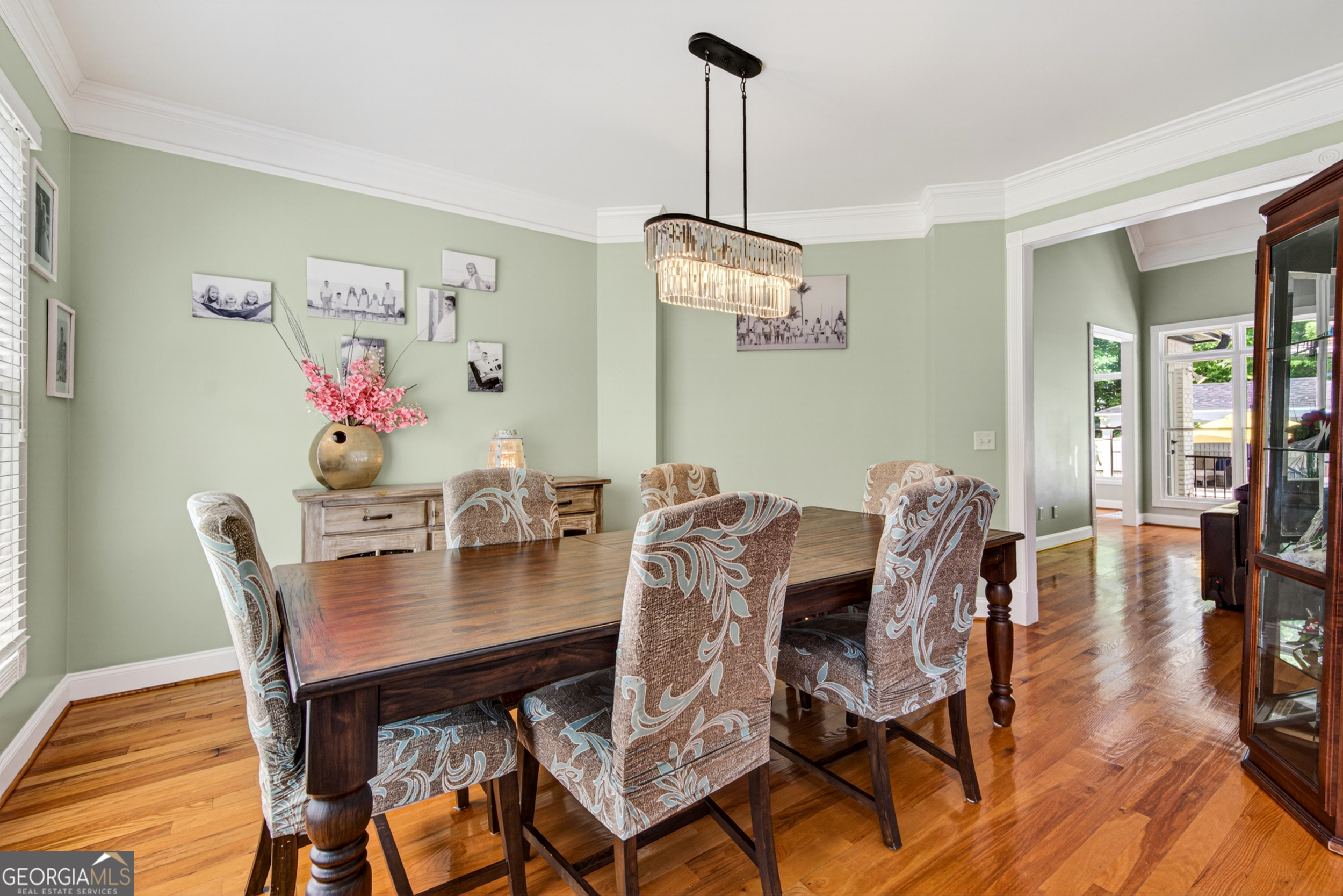 1110 Holcomb CT