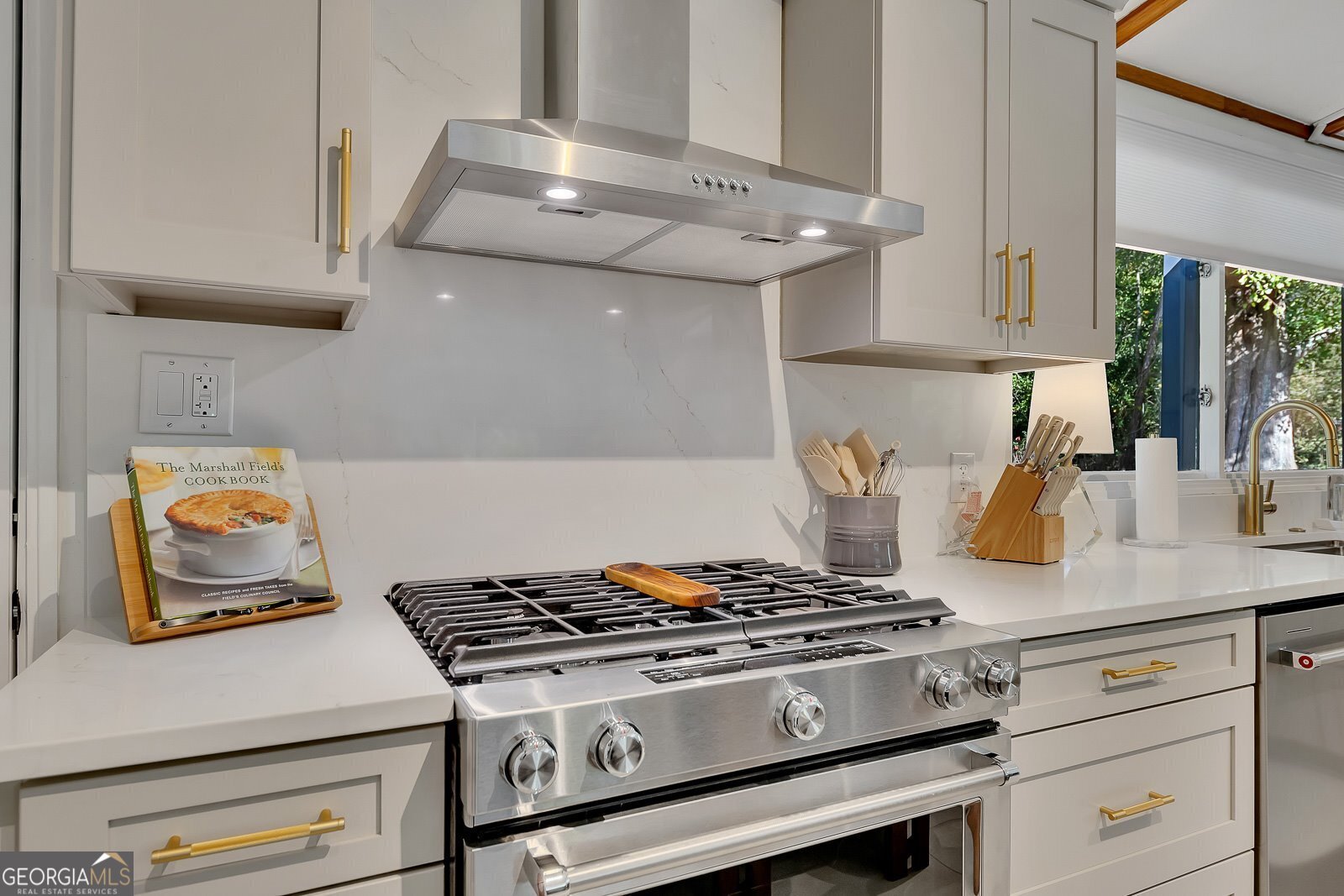 Sherwood Forest - Residential Lease