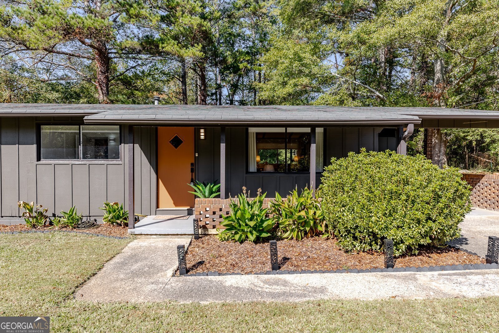 Sherwood Forest - Residential Lease