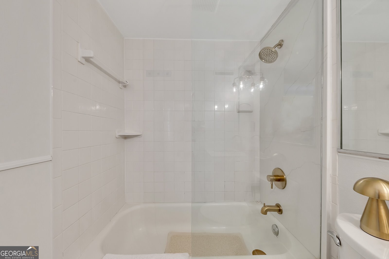 Sherwood Forest - Residential Lease