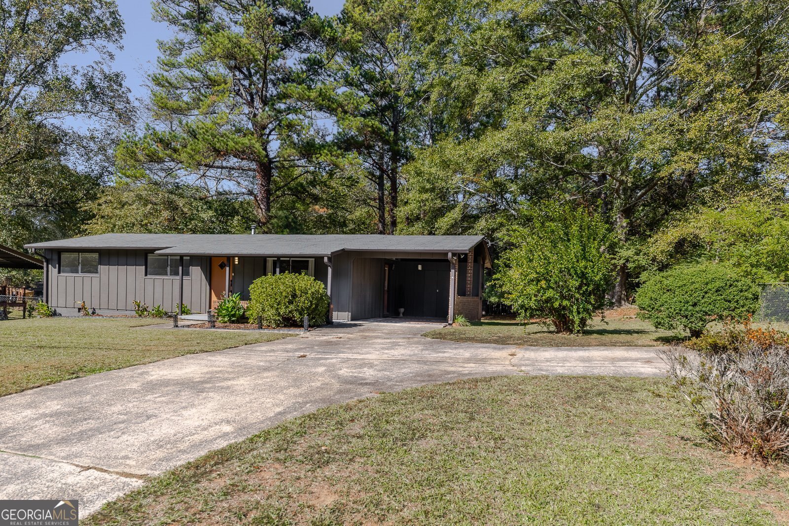 Sherwood Forest - Residential Lease