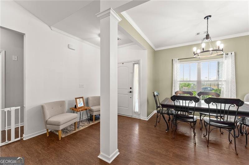 8 Swanson ST