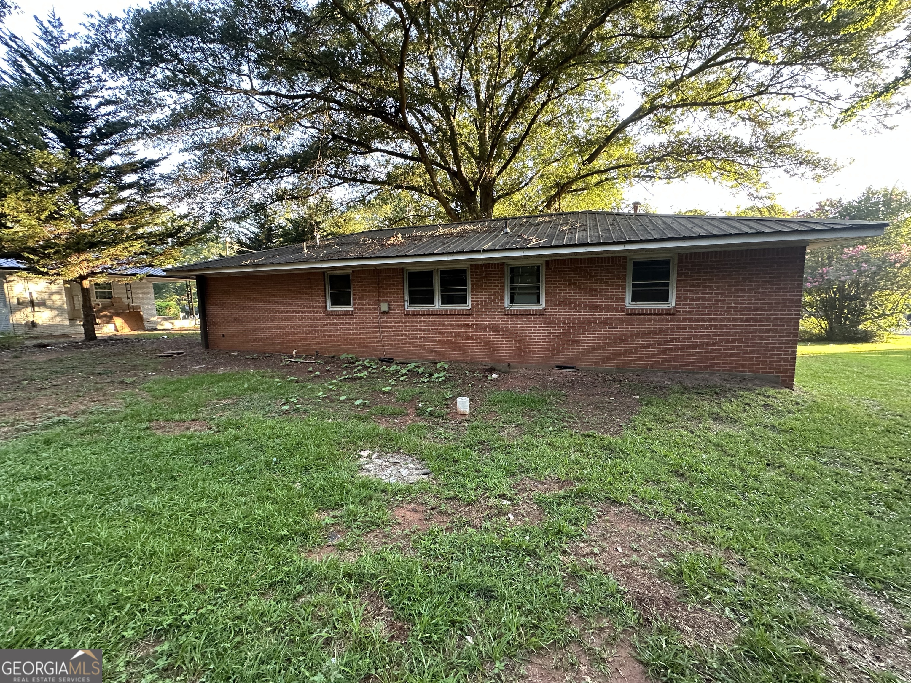25 Chestnut DR