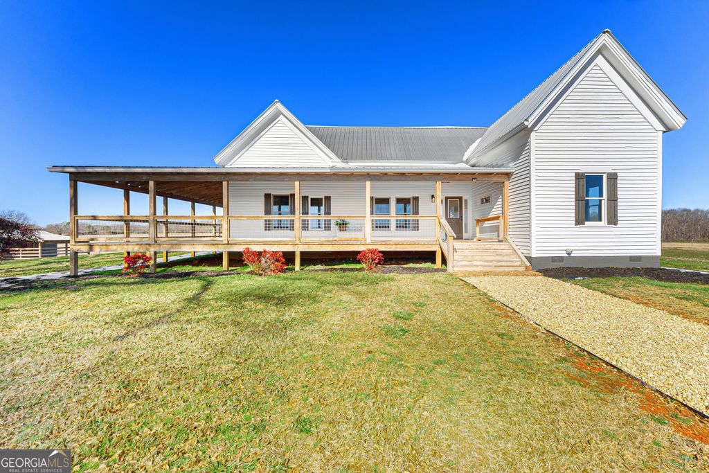 Photo of 8144 Highway 98 W, Commerce, GA 30530 (MLS # 10681956)