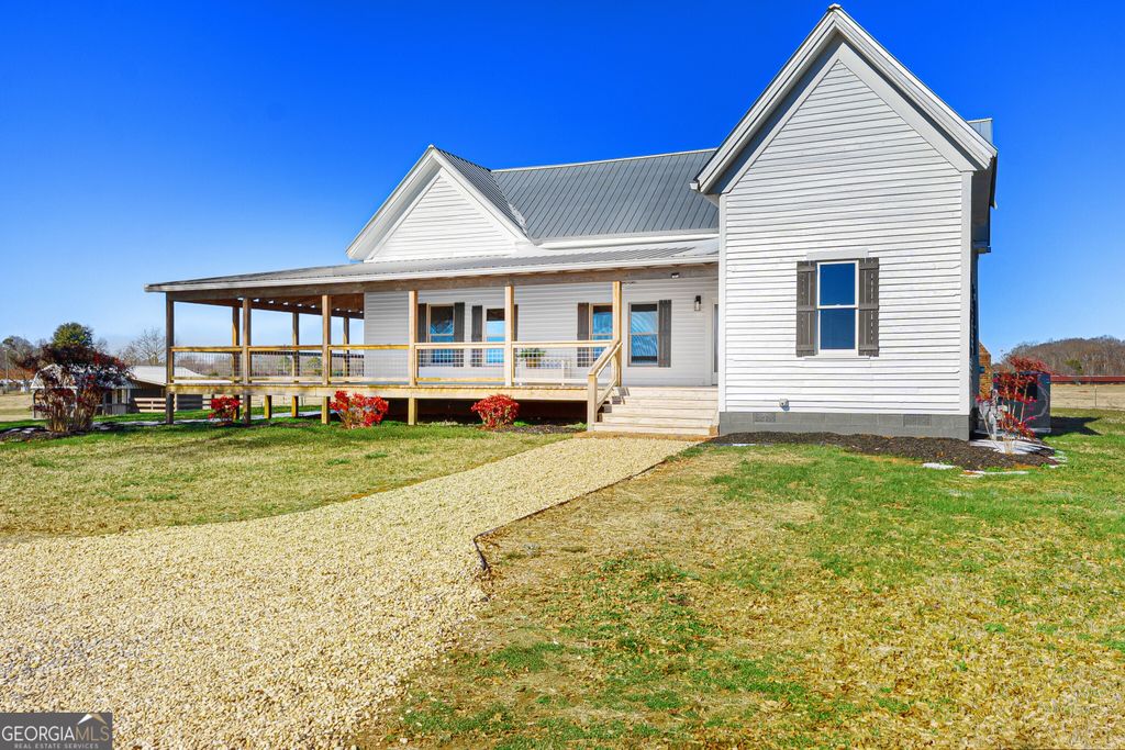 Photo of 8144 Highway 98 W, Commerce, GA 30530 (MLS # 10681956)