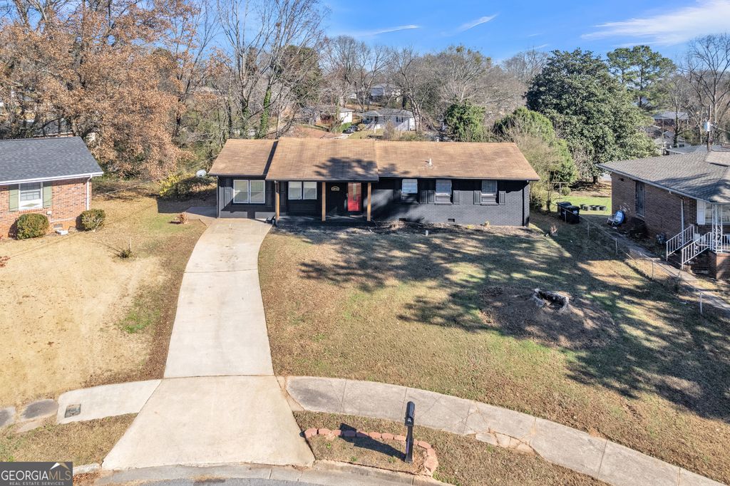 Photo of 2958 Holcomb Ct, East Point, GA 30344 (MLS # 10720276)